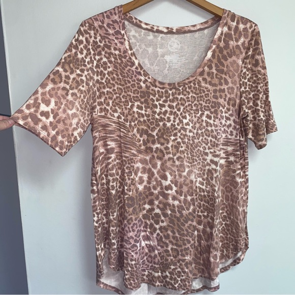 MAURICES TOP - LARGE - Picture 2 of 8